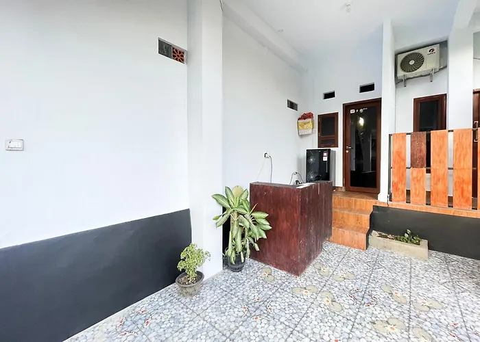 Tiny House Gianyar Redpartner 2*