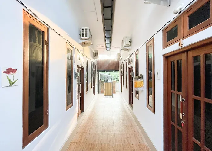 ホテル Tiny House Gianyar Redpartner パヤンガン