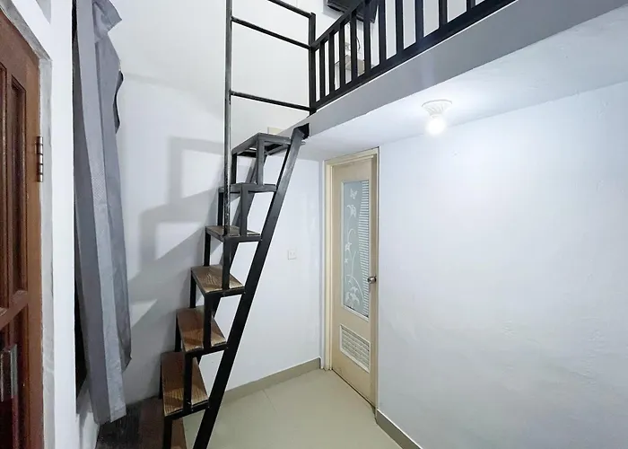 Tiny House Gianyar Redpartner 2* パヤンガン